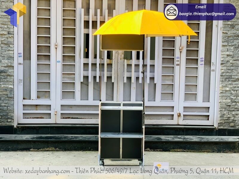 Báo giá quầy bán trà sữa dạo xếp gọn trên vỉa hè rẻ có dù che