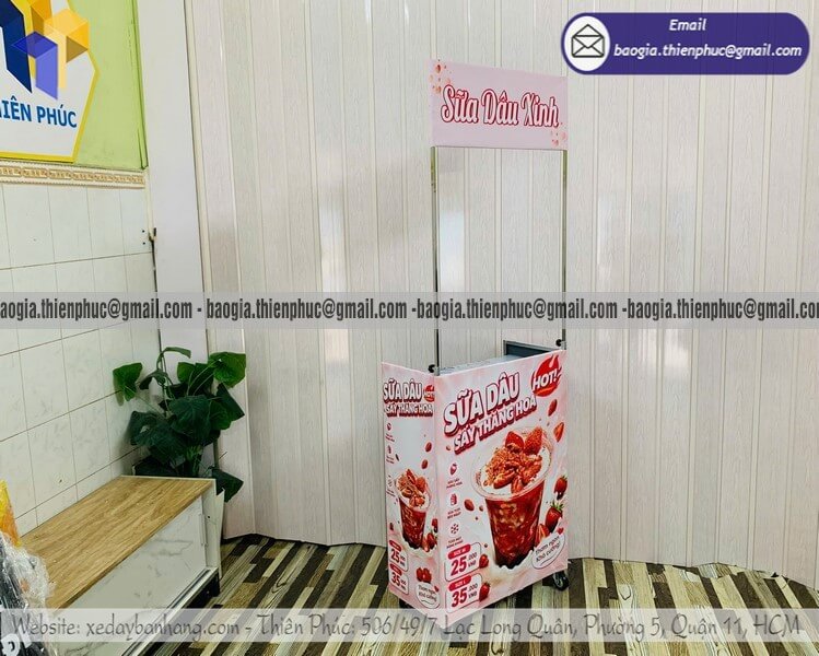 Giá quầy sắt bán nước hàng rong gấp gọn có bánh xe thương hiệu đẹp tăng nhận diện kinh doanh