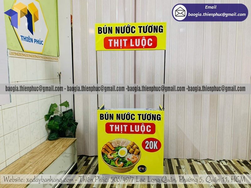 Quầy bún nước tương gấp gọn ngoài trời bán vỉa hè