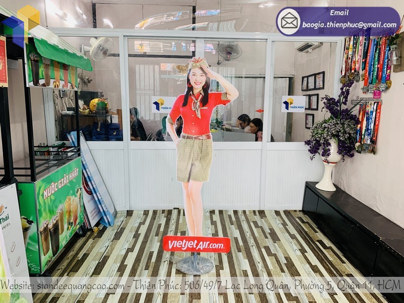 standee tiếp viên hàng không